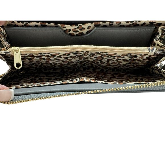 Tahari Call Center Slate Blue Faux Leather Wristlet Identity Protect Lining NEW - Picture 3 of 6